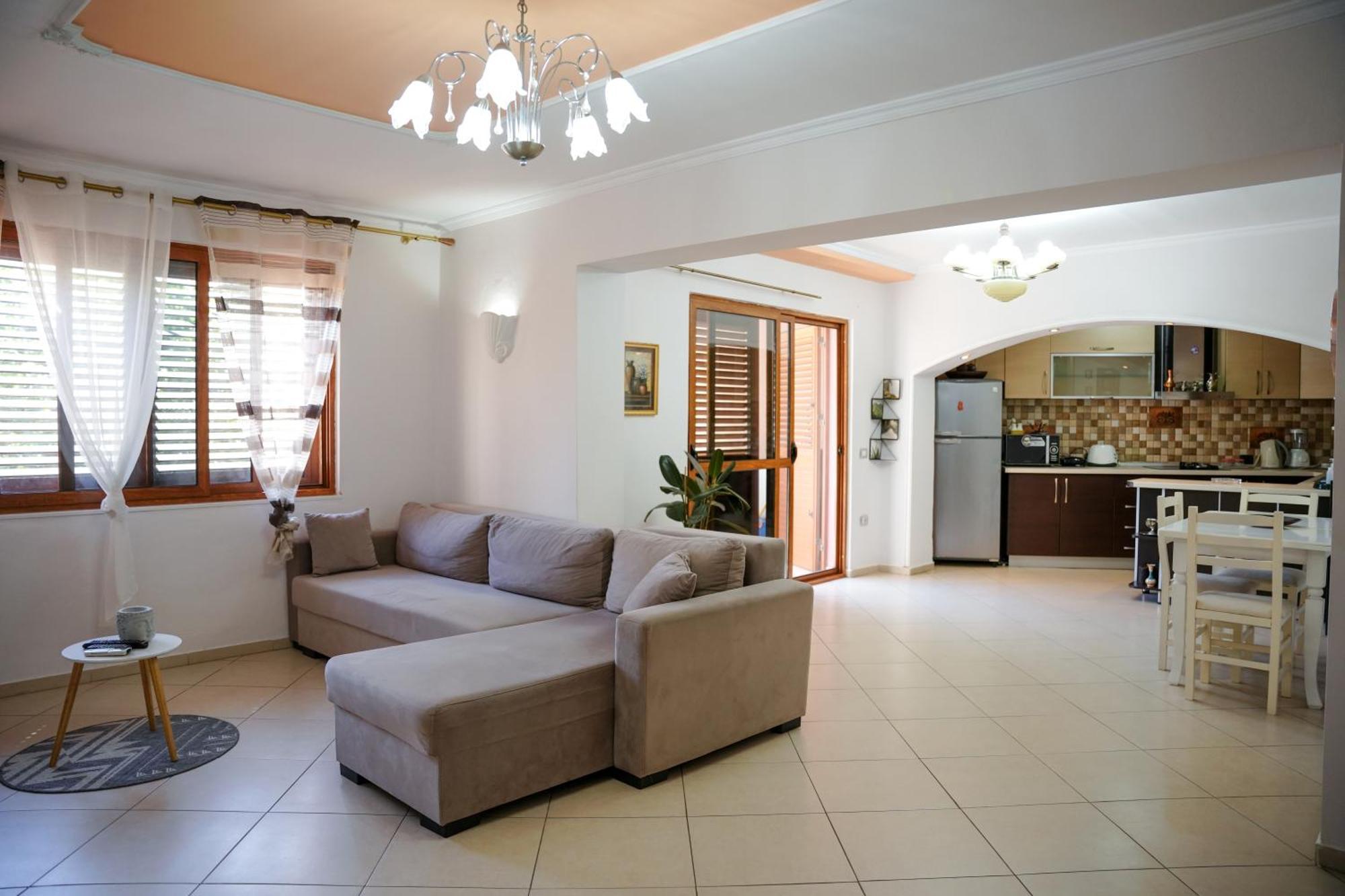 Tirana Centre Lions Gate 1 Apartment Exteriör bild