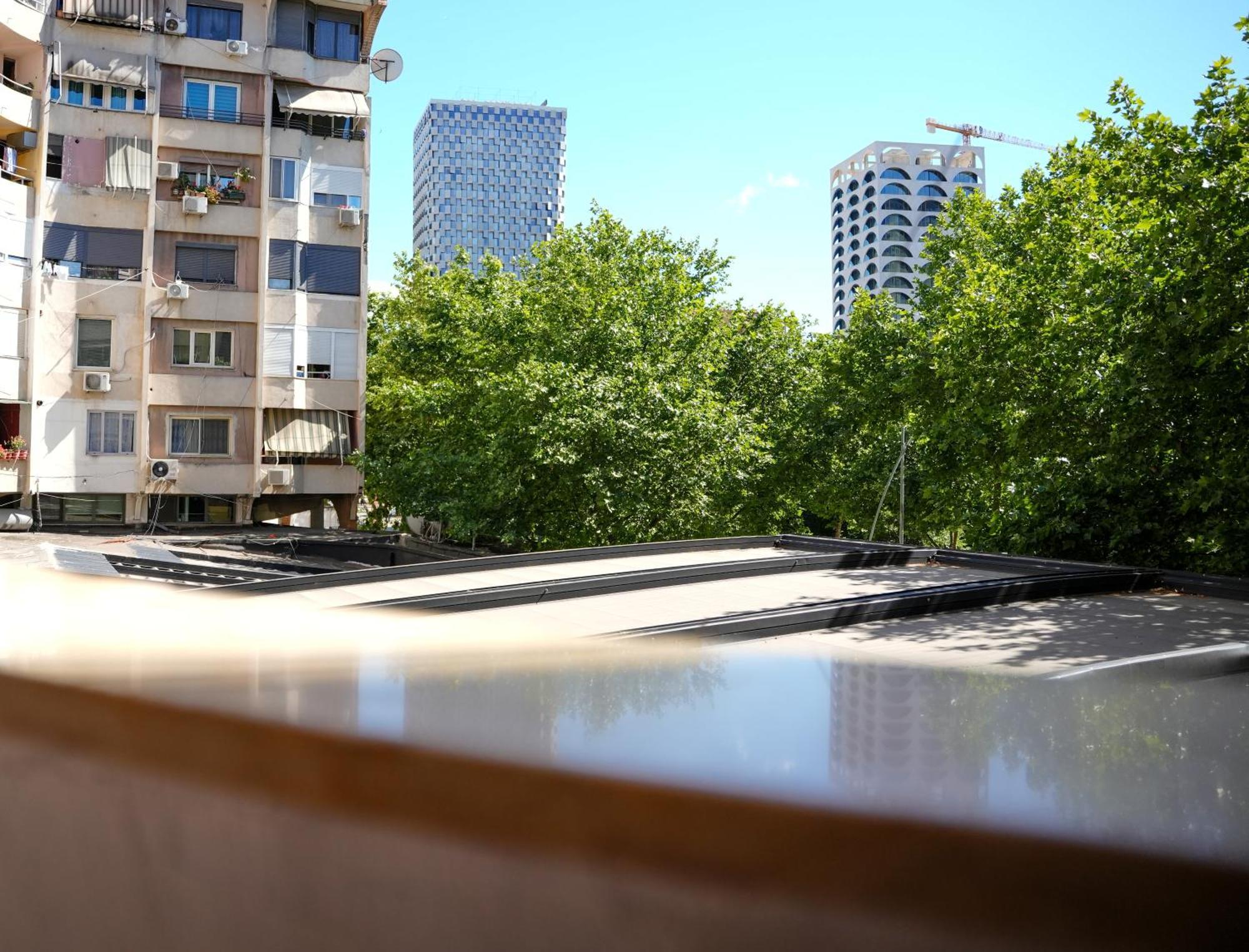 Tirana Centre Lions Gate 1 Apartment Exteriör bild